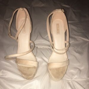 NWT Tan Heels